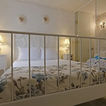 Bed & Breakfast Roka Alaçatı