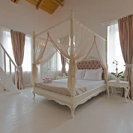 Bed & Breakfast Roka Alaçatı