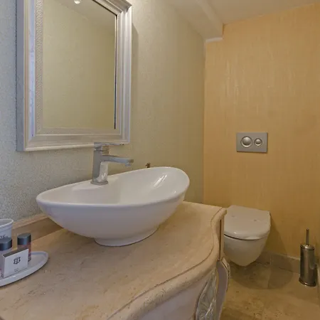 Roka Bed & Breakfast 2*