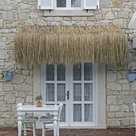 Roka Bed & Breakfast