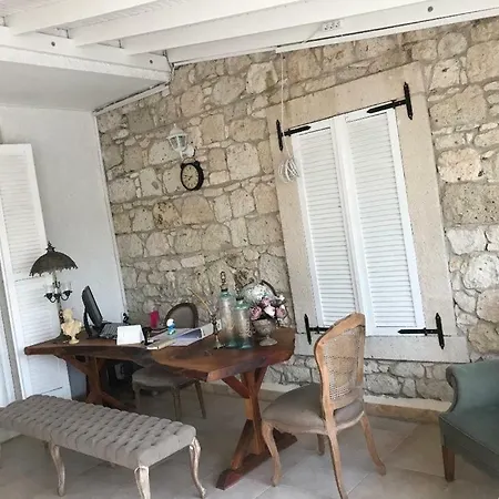 Bed & Breakfast Roka Alaçatı